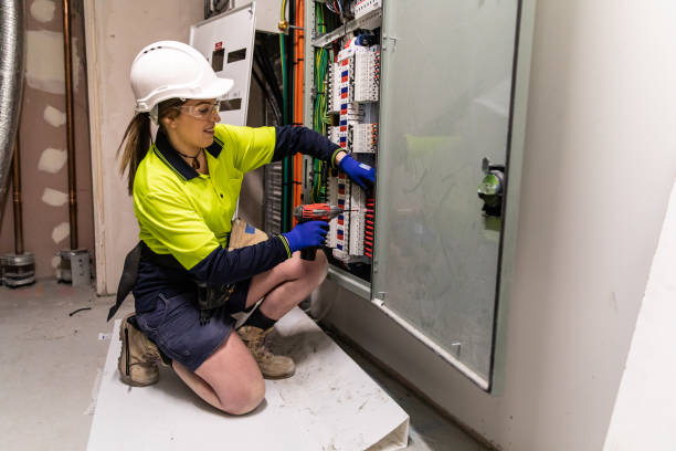 Best Affordable Emergency Electrician  in Centerton, AR